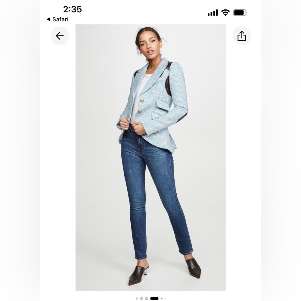 SMYTHE blazer used , but very good condition. Size 4 .